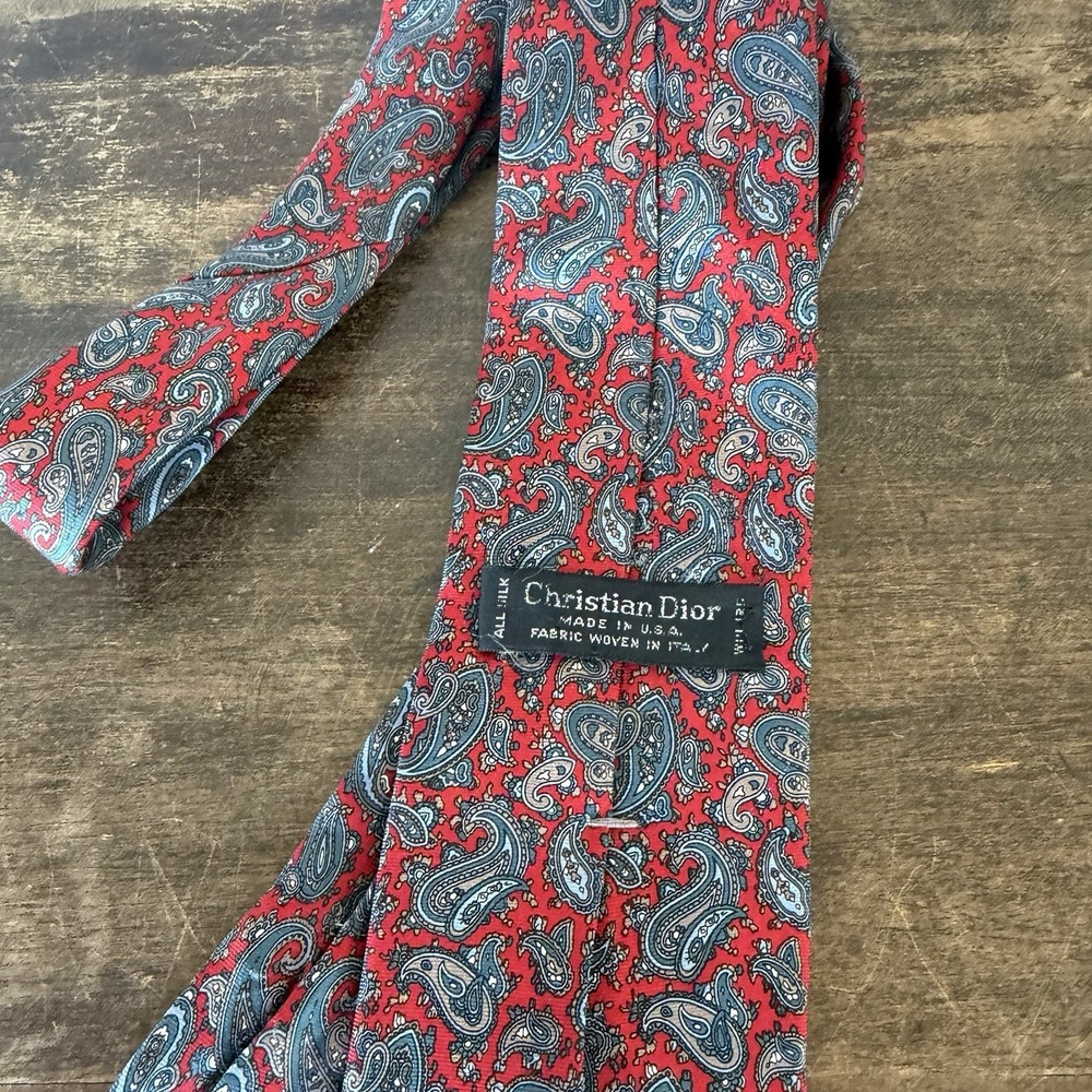 Christian Dior Tie, 100% Silk, Red And Blue Paisley - Picture 4 of 5